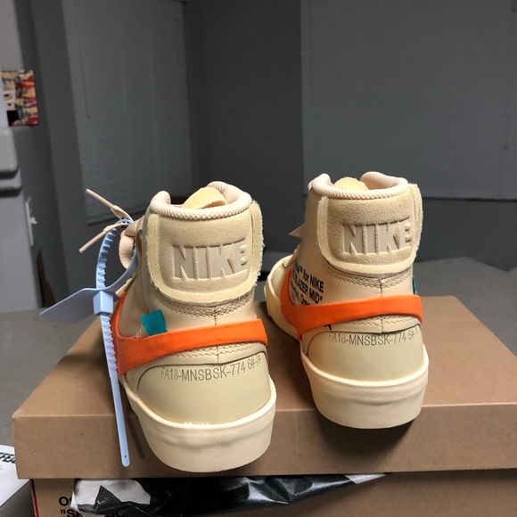 OFF WHITE MID BLAZERS VANILLA - Picture 4 of 5
